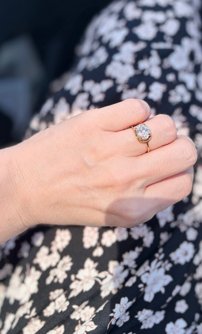 Statement Crystal Ring