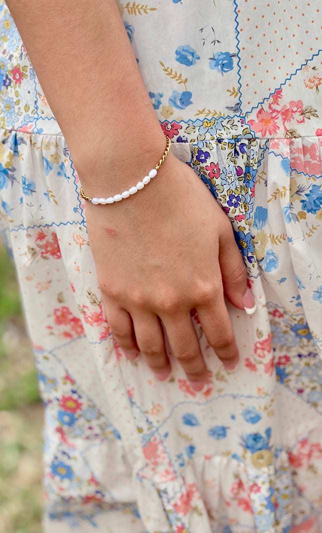 Pearl Toggle Bracelet