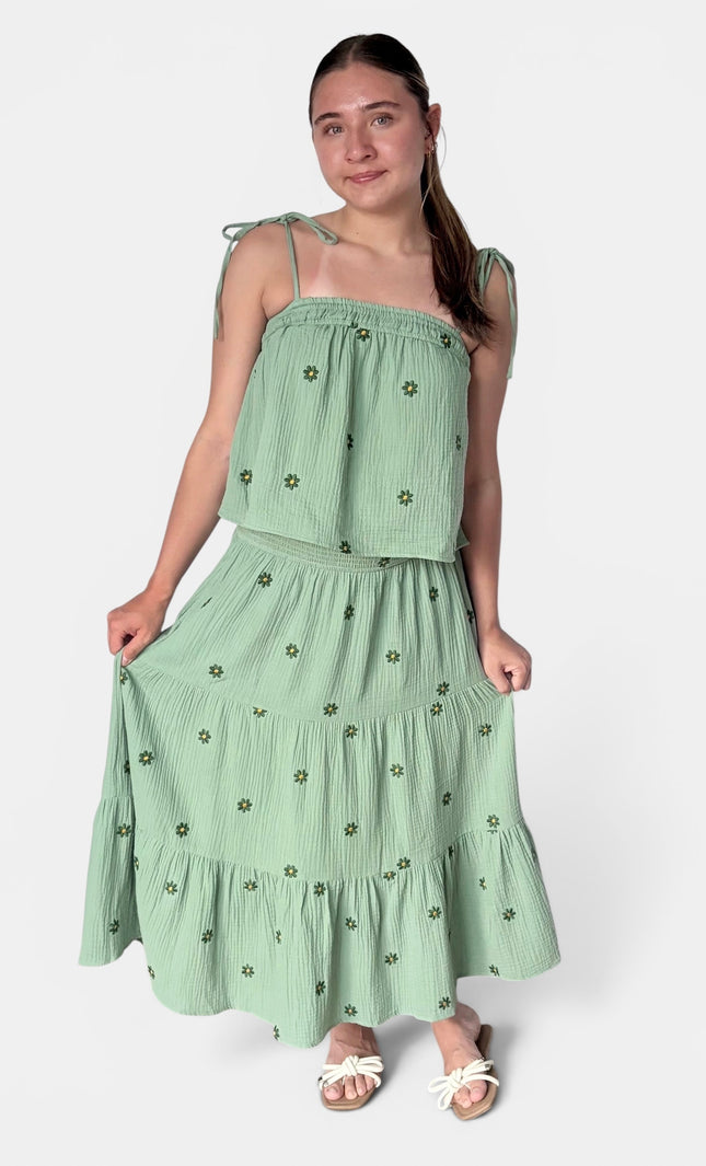 Meadow Breeze Embroidered Set
