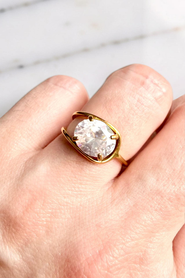 Statement Crystal Ring