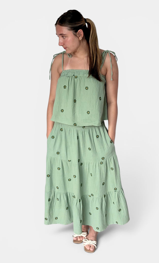 Meadow Breeze Embroidered Set