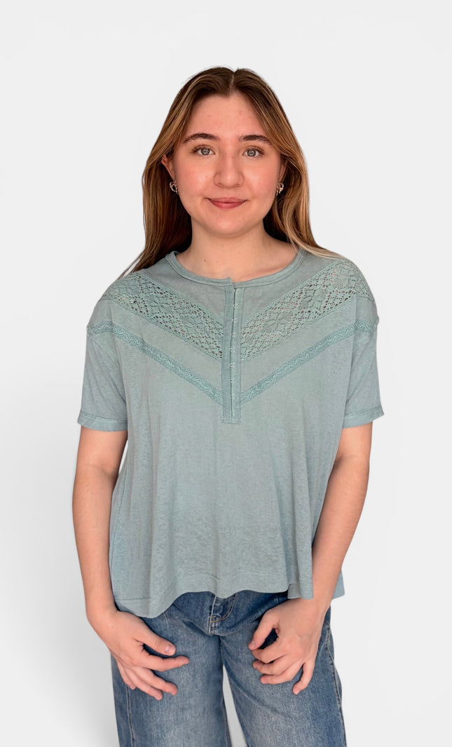 Women's relaxed fit blouse with cotton lace trim