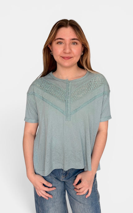 Women's relaxed fit blouse with cotton lace trim