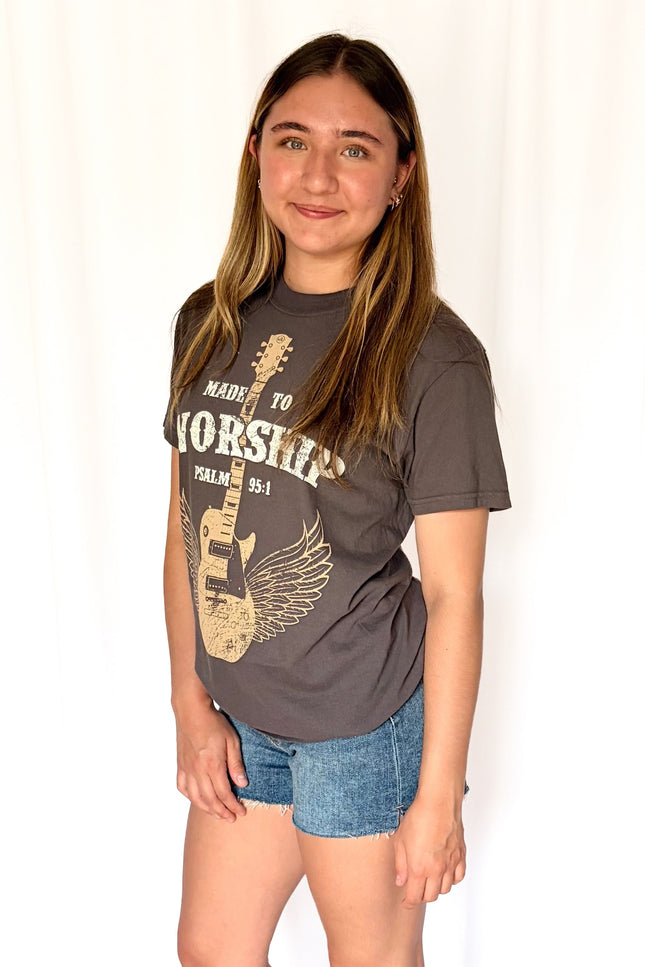     Women’s gray Made to Worship faith graphic tee