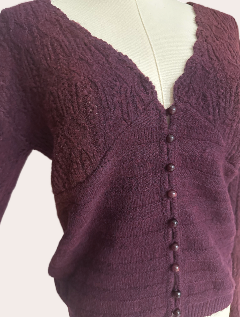 Merlot V-Neck Sweater Top – deep wine lightweight V-neck knit – Justyna Grace Boutique