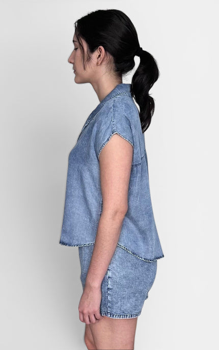 Blue collared sleeveless top for women