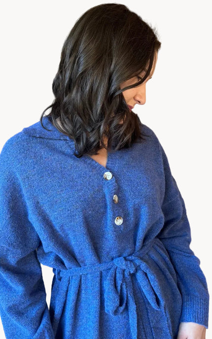 Removable belt detail on cozy longline knit tunic