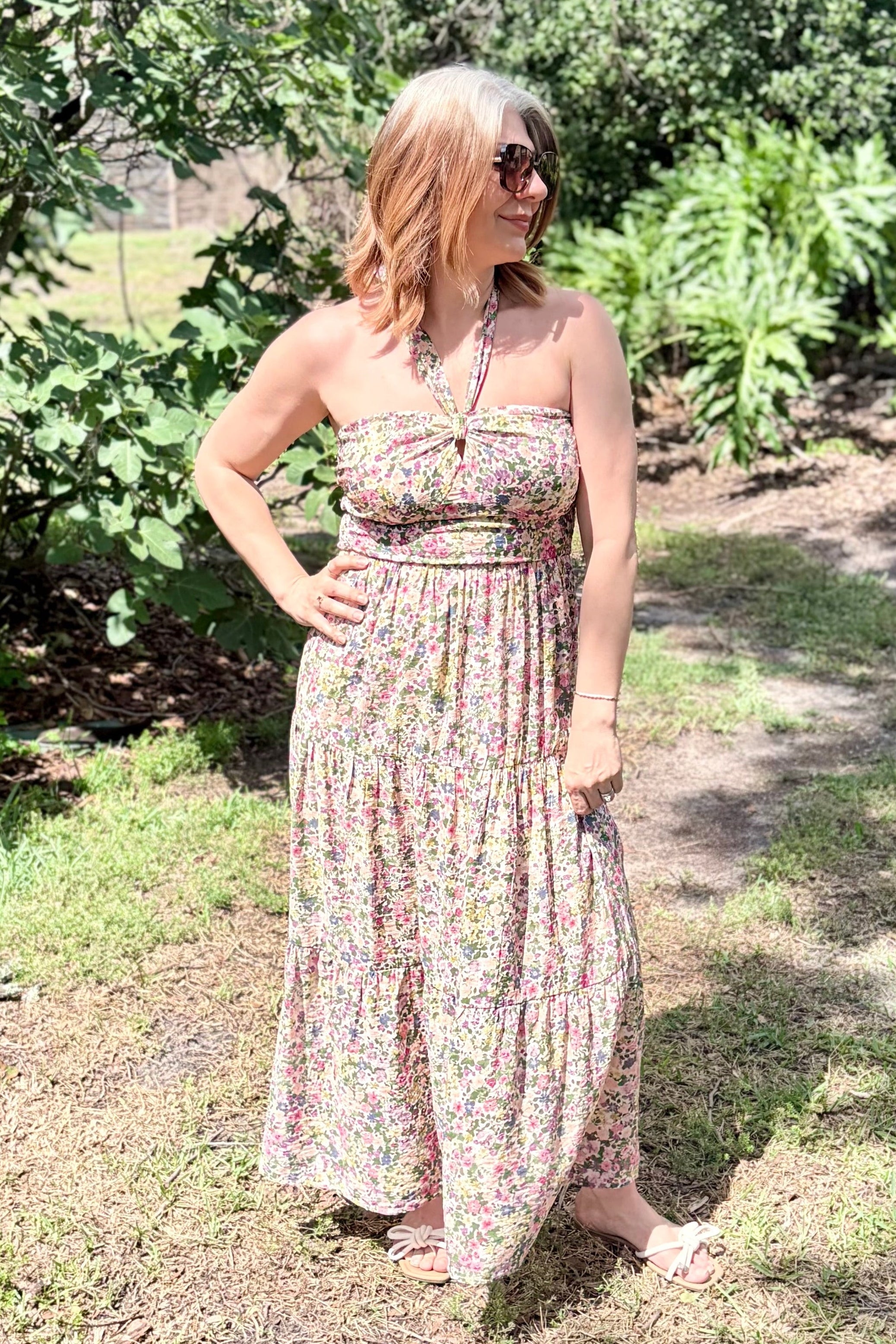 how to tie a long dress at the bottom Easy Ways to Tie a Maxi Dress: 10 Steps (with Pictures)