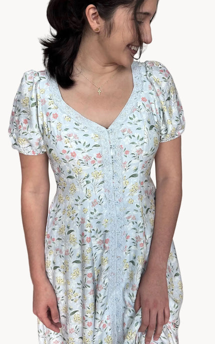 Puff elastic sleeve with scalloped lace detail on Juliette floral maxi dress