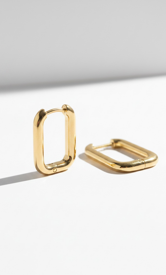 Close-up of 18K gold coating on 316L stainless steel rectangle hoops