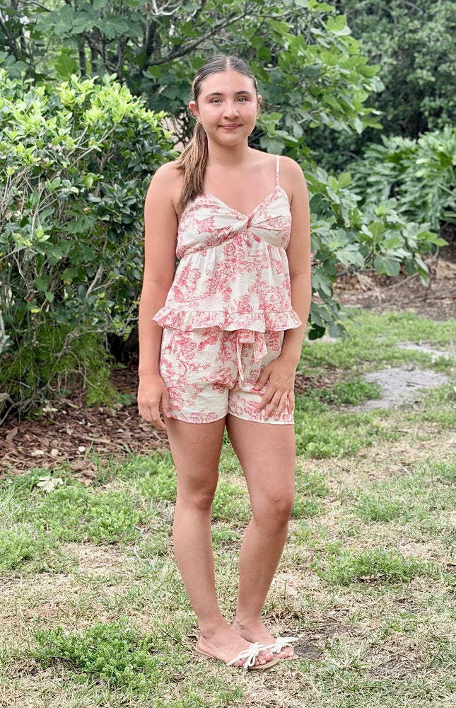 Toile-inspired printed matching set featuring high-rise shorts and cami in a soft viscose blend with a vintage-inspired, effortlessly polished look
